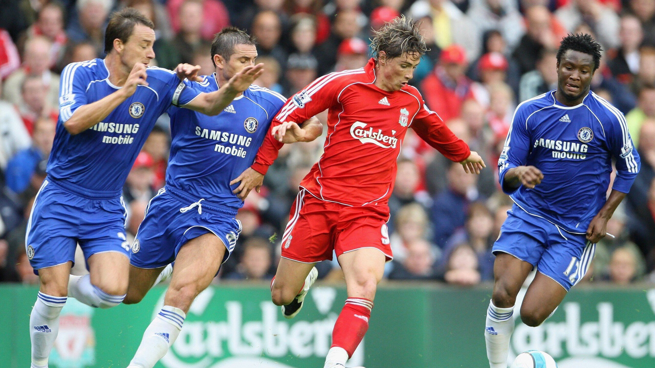 球场“铁壁防线”，阻挡一切攻势的豪门阵容，铁壁防御